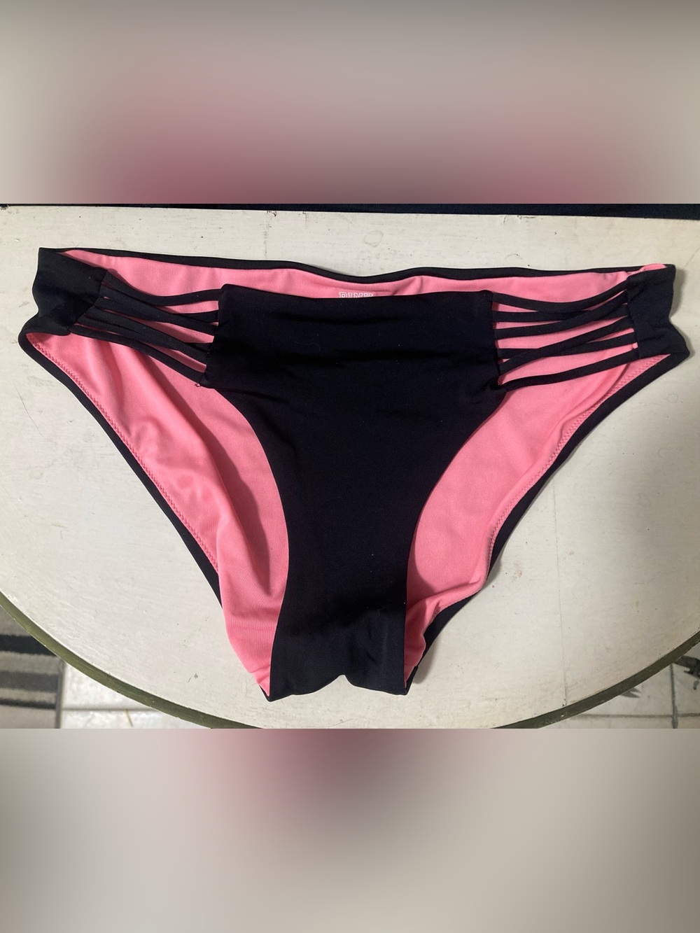 🖤 PINK Victoria’s Secret Strappy Bikini Bottom Medium